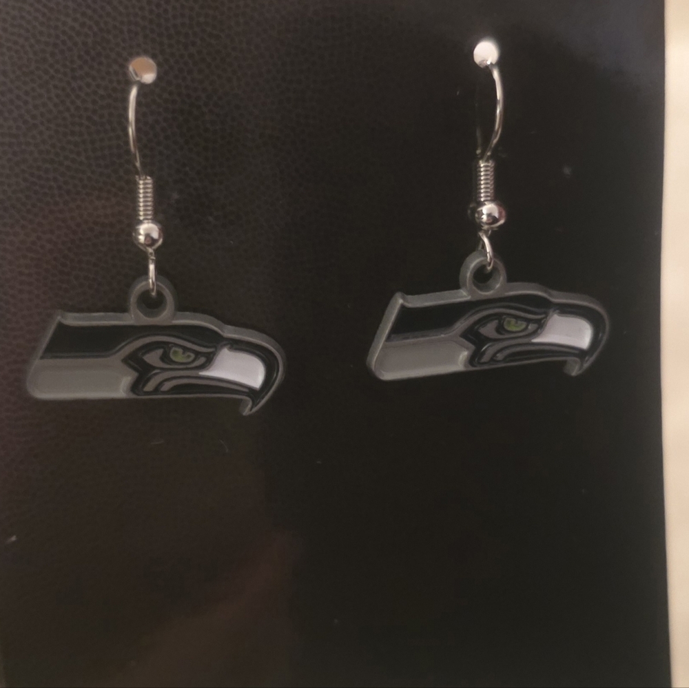 NFL Seattle Seahawks Official Dangle Earrings NWT Go Hawks!